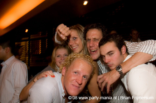 081101_102_spize_me_partymania