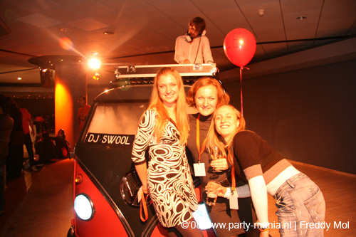 081108_064_dis2008_partymania