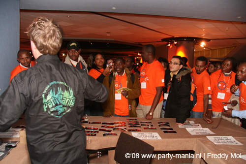 081108_084_dis2008_partymania