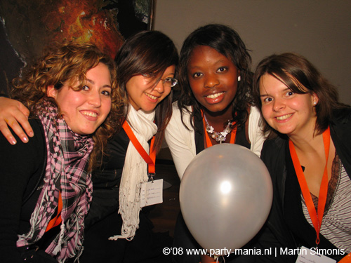 081108_041_dis2008_partymania