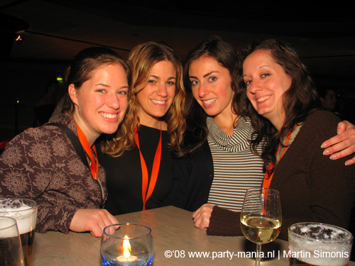 081108_075_dis2008_partymania