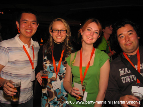 081108_077_dis2008_partymania