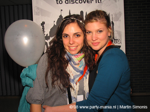 081108_084_dis2008_partymania