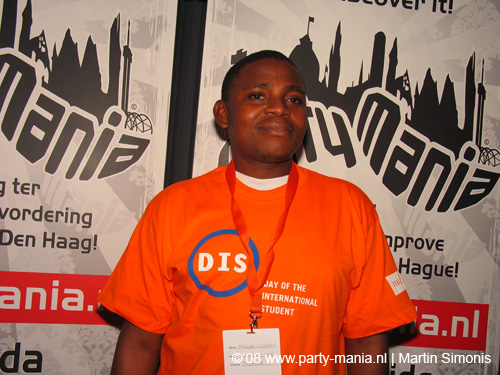 081108_085_dis2008_partymania