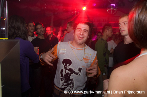 081108_038_le_paris_partymania