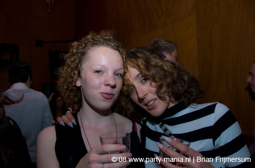 081108_049_silly_symphonies_partymania