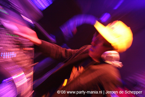 081114_124_radio_balans_partymania