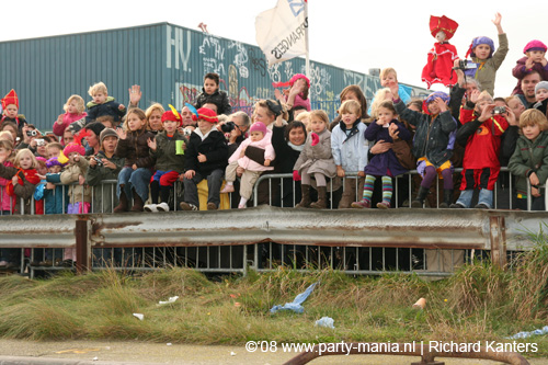 081115_085_intocht_sinterklaas_partymania