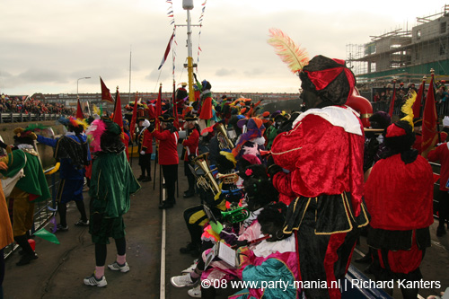 081115_089_intocht_sinterklaas_partymania