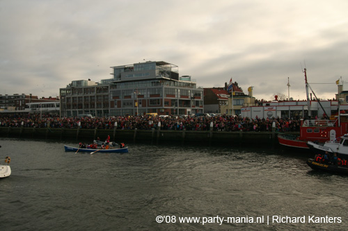 081115_097_intocht_sinterklaas_partymania