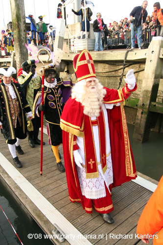 081115_111_intocht_sinterklaas_partymania