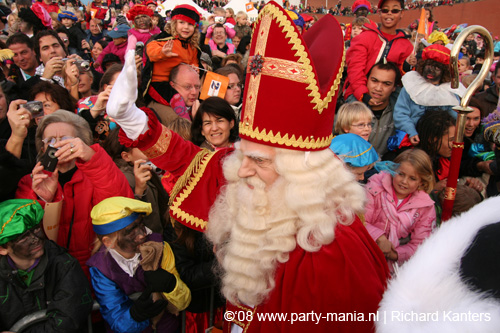 081115_117_intocht_sinterklaas_partymania