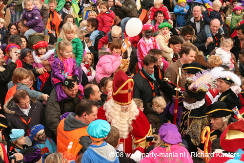 081115_134_intocht_sinterklaas_partymania