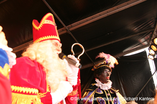 081115_143_intocht_sinterklaas_partymania