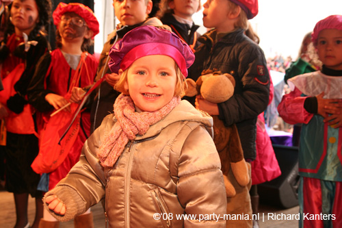 081115_151_intocht_sinterklaas_partymania