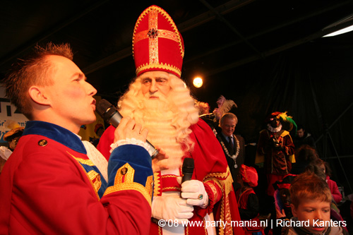 081115_153_intocht_sinterklaas_partymania