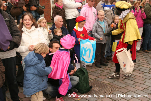 081115_193_intocht_sinterklaas_partymania