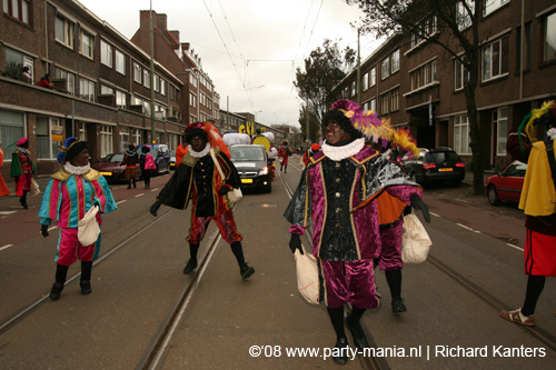 081115_198_intocht_sinterklaas_partymania