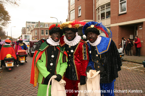 081115_205_intocht_sinterklaas_partymania