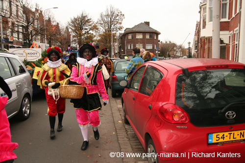 081115_209_intocht_sinterklaas_partymania