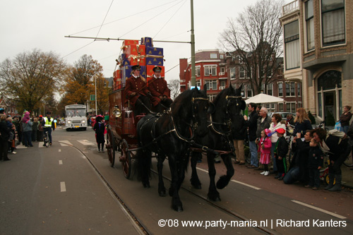 081115_212_intocht_sinterklaas_partymania