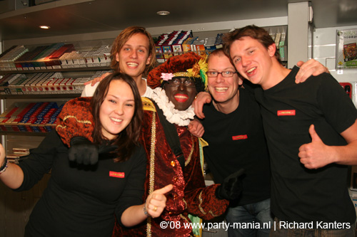 081115_220_intocht_sinterklaas_partymania