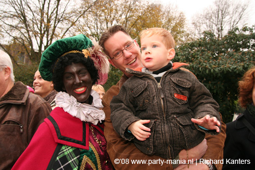 081115_225_intocht_sinterklaas_partymania