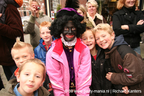 081115_244_intocht_sinterklaas_partymania