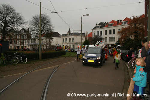 081115_250_intocht_sinterklaas_partymania