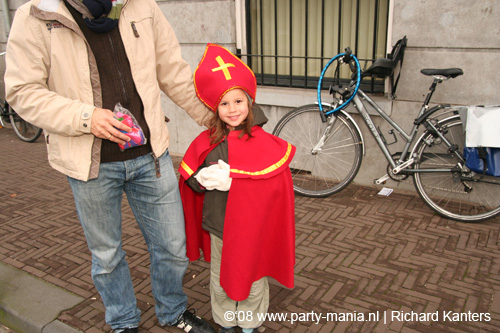 081115_266_intocht_sinterklaas_partymania