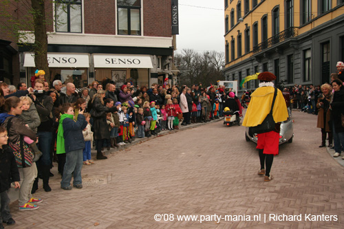 081115_271_intocht_sinterklaas_partymania