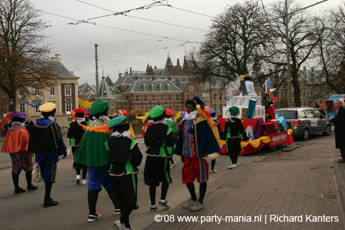 081115_279_intocht_sinterklaas_partymania