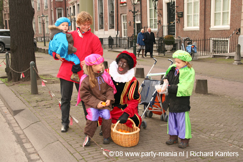 081115_280_intocht_sinterklaas_partymania