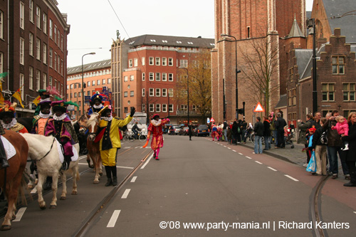 081115_292_intocht_sinterklaas_partymania