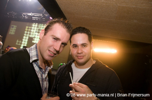 081115_032_stug_partymania