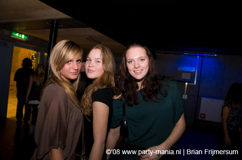 081115_049_stug_partymania