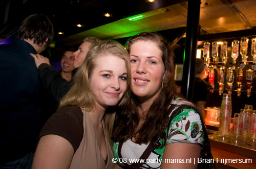 081115_051_stug_partymania