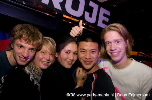 081115_066_stug_partymania