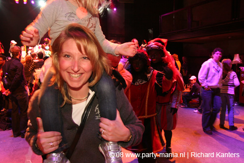 081122_068_haags_sinterklaas_feest_partymania