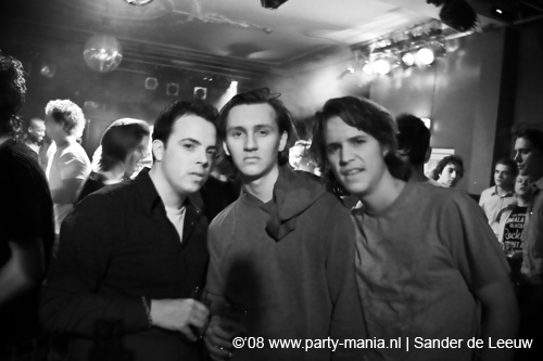 081122_044_onefour_partymania