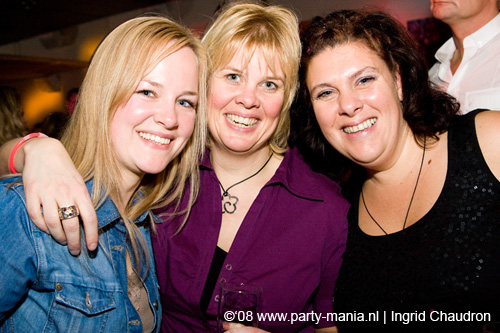 081129_068_disco_classics_partymania