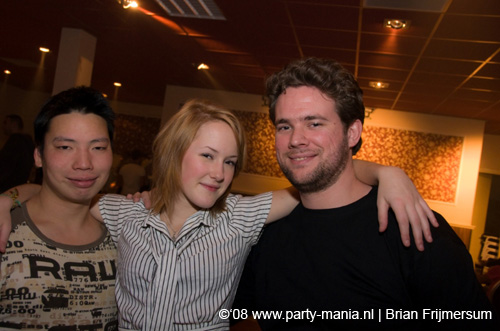 081129_047_leclub_partymania