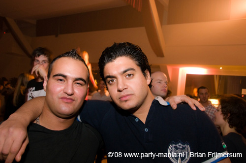 081129_051_leclub_partymania