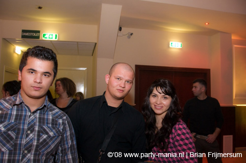 081129_056_leclub_partymania