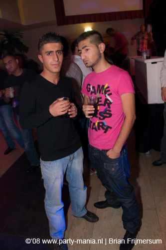 081129_057_leclub_partymania