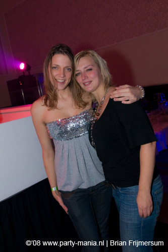 081129_068_leclub_partymania