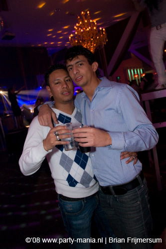 081129_070_leclub_partymania