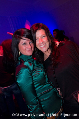 081129_075_leclub_partymania