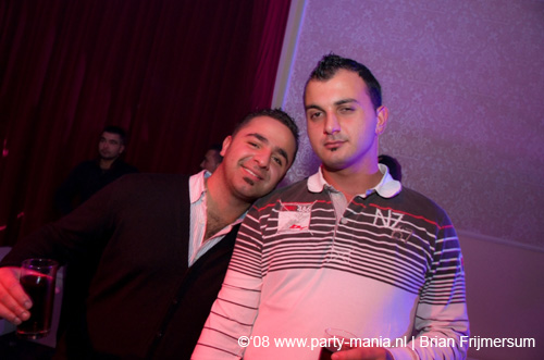 081129_076_leclub_partymania