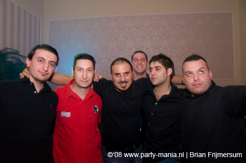 081129_077_leclub_partymania